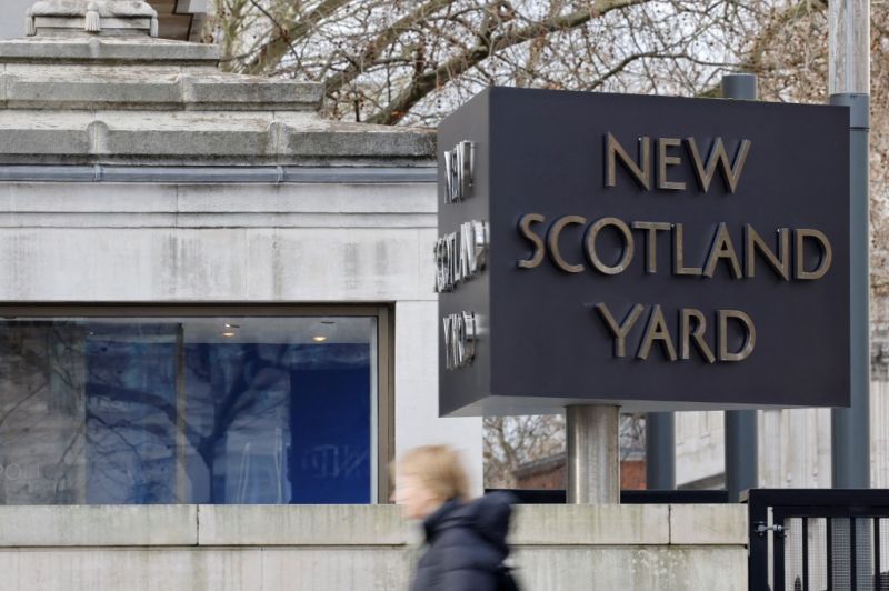 Többszörös életfogytiglanra ítéltek kedden sorozatos nemi erőszak miatt egy londoni rendőrt