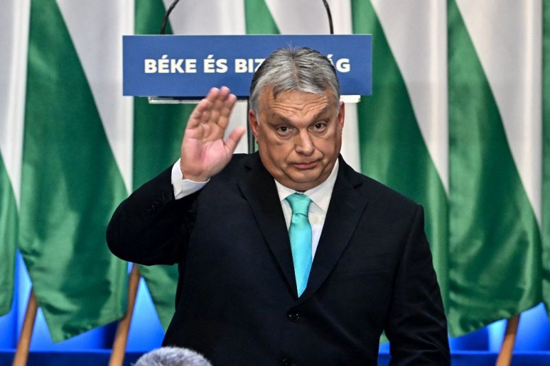 Brutálisan nő a magyar politikusok fizetése, Orbán majdnem egymillióval többet keres majd