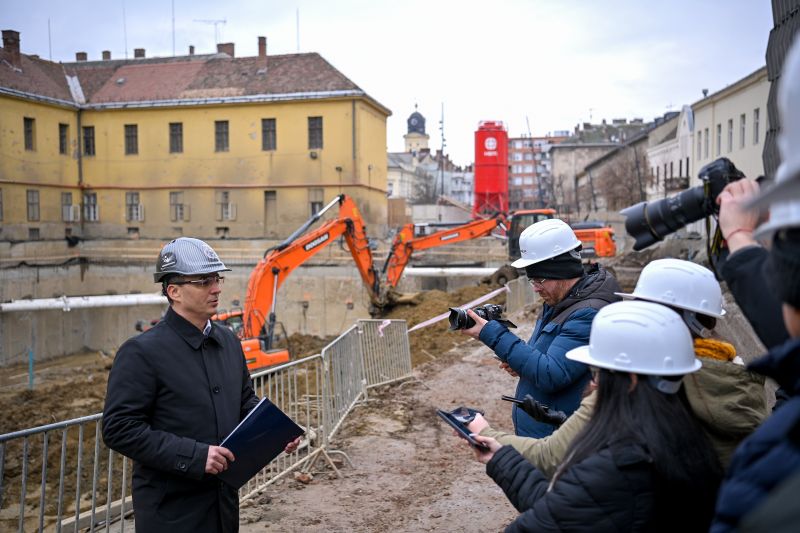 Debrecen polgármestere szerint kihívásokkal és lehetőségekkel teli a város idei büdzséje
