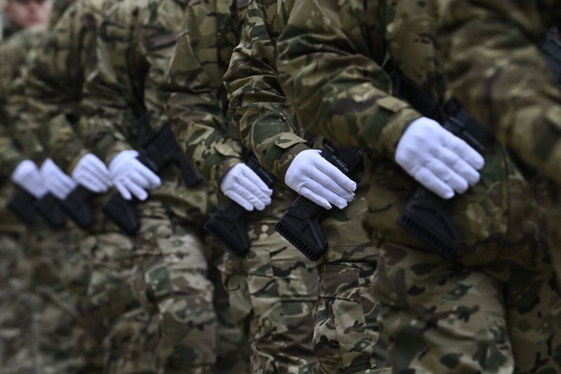 Az ukrán háborúban használt fegyvereket szerez be a Magyar Honvédség