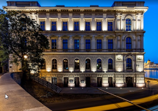 Csőd szélén tántorog a budapesti orosz ”kémbank”