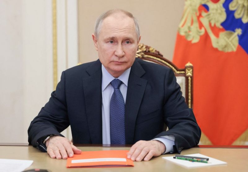 Putyin: Oroszország nem vet be hiperszonikus fegyvert