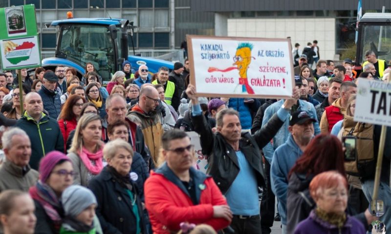 "Kakadu Szíjgyártót" is megtalálták az akkumulátorgyár-ellenes tüntetők Győrben