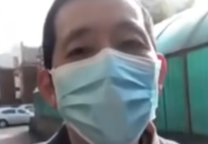 Három év után most került elő az a kínai férfi, aki először beszélt a koronavírus járvány kitöréséről