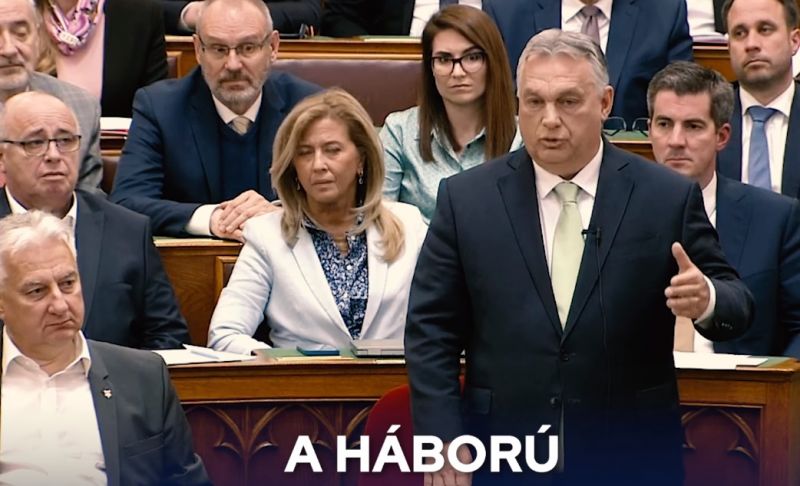 Beismerő vallomást tett a kormány, mégis támogatja a háborút – Orbán nem adott egyenes választ a Mi Hazánk szerint 