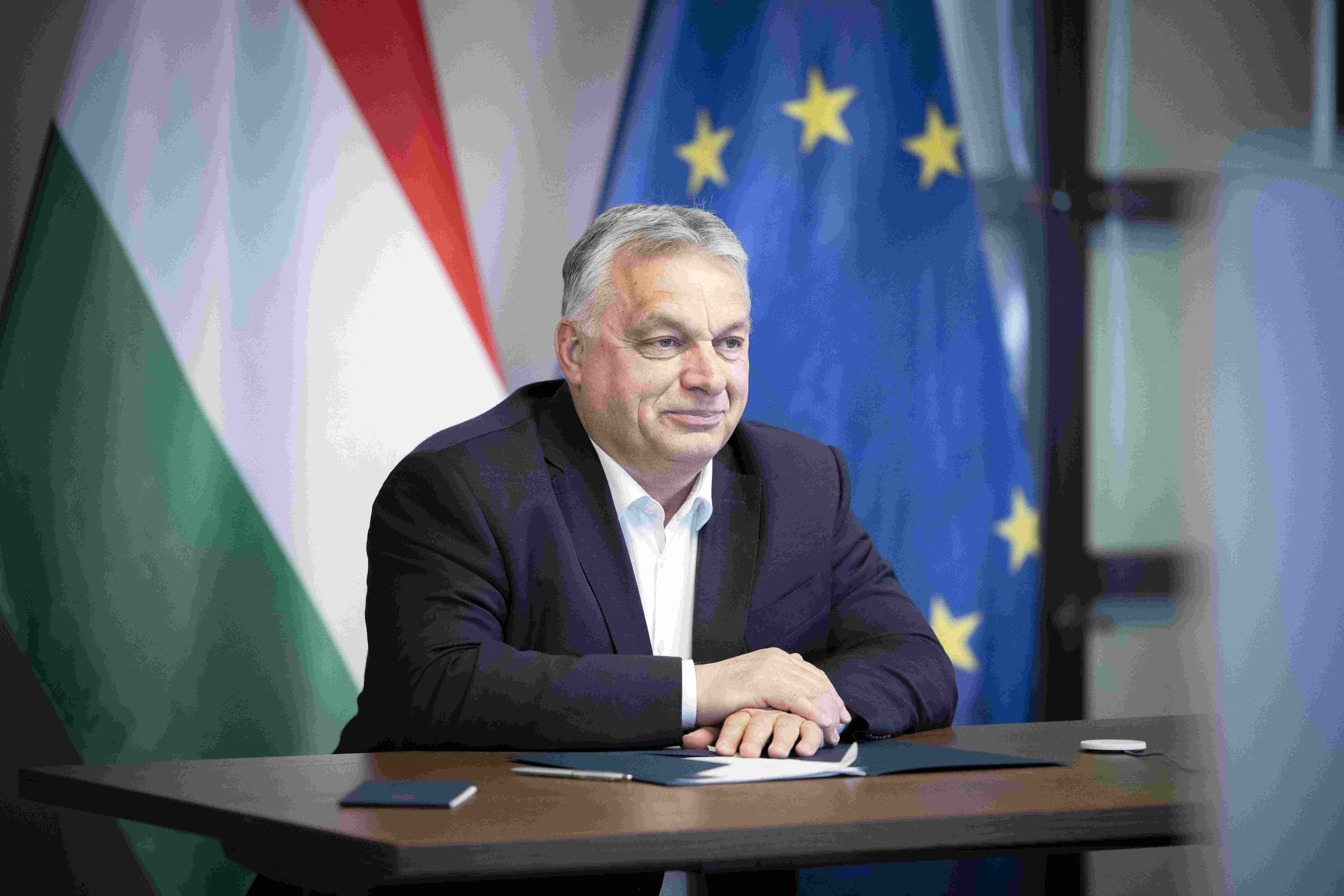 Orbán ismét látványosan mond ellent önmagának