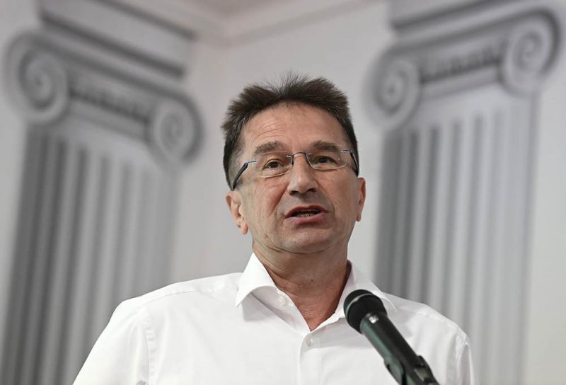 Megszólalt Völner védője: „a politika ártalmasan beavatkozott”
