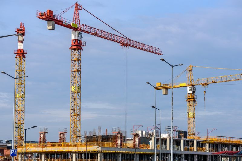 Nem jönnek az uniós pénzek, leállóban a gazdaság: „Amolyan 70-30 százalékos időszak van az építőanyag-iparban”