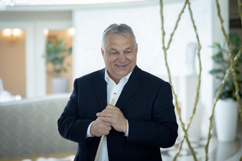 Az Orbán-család már elképesztően gazdag, lassan 100 milliárdnyi a látható vagyonuk