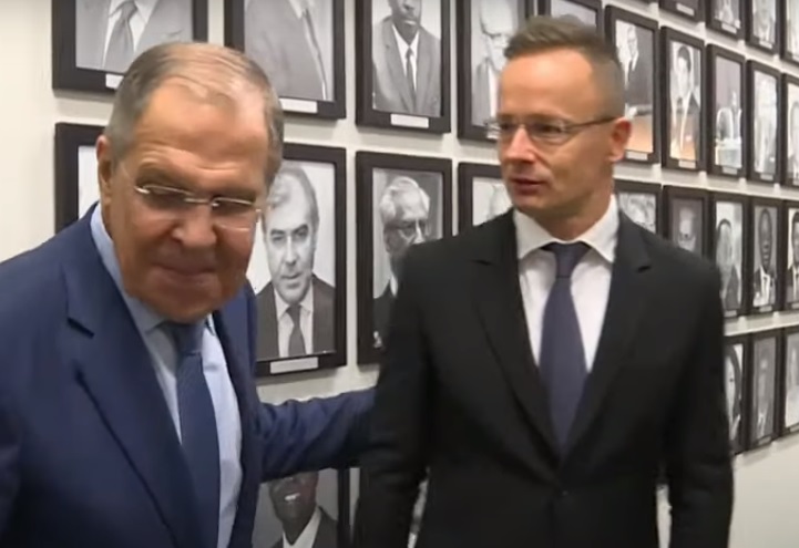 La diplomacia Fidesz lucha contra un abogado que languidece en la prisión de Putin