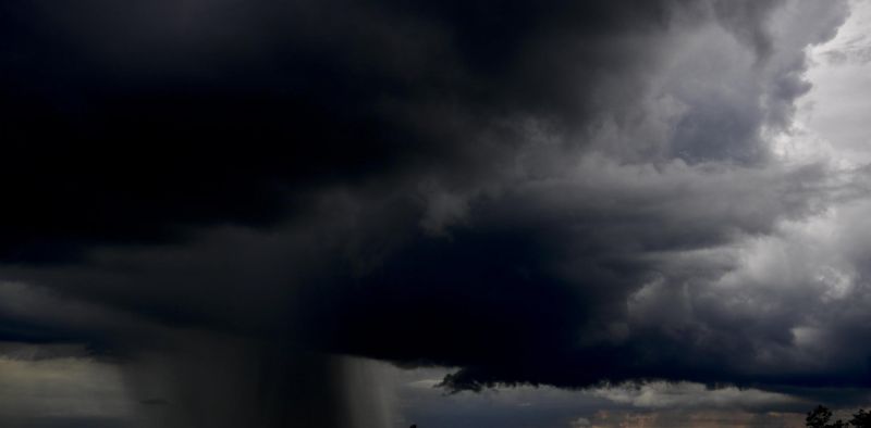 Zivatarokkal, felhőszakadással érkezik egy hidegfront, veszélyjelzést adott ki a meteorológiai szolgálat