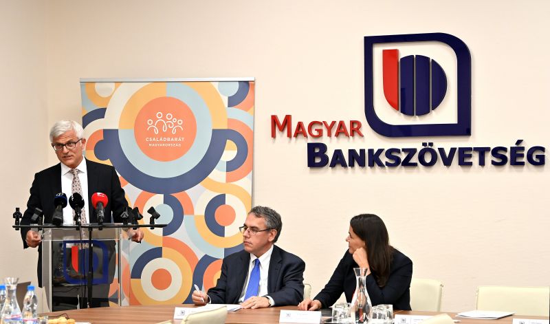A Magyar Bankszövetség kéréssel fordult a kormányhoz