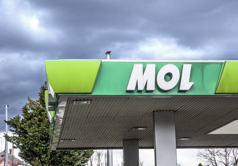A kisebb benzinkutak támadásra készülnek a Mol ellen