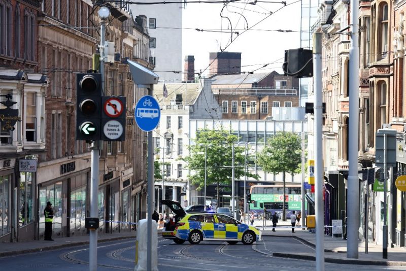 Furgonos ámokfutó terrorizálta Nottinghamet: Holttestek hevertek az utcán, többen kórházba kerültek