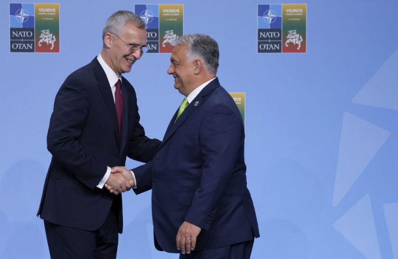 Orbán a NATO-csúcsról üzent: "Ukrajnába nem fegyvereket, hanem békét kellene vinni"
