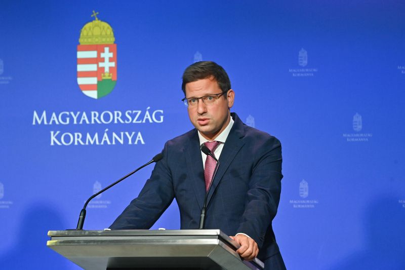 Gulyás Gergely a zéró tolerancia pártján áll, szerinte a magyarok nem tudnak egy pohár bornál megállni