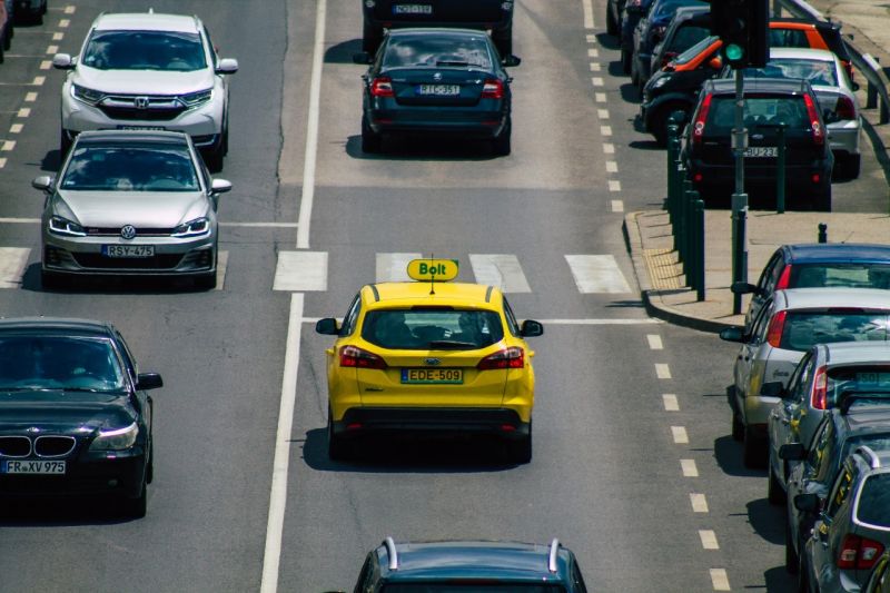 Így csalja el az ÁFA-t a Bolt taxi