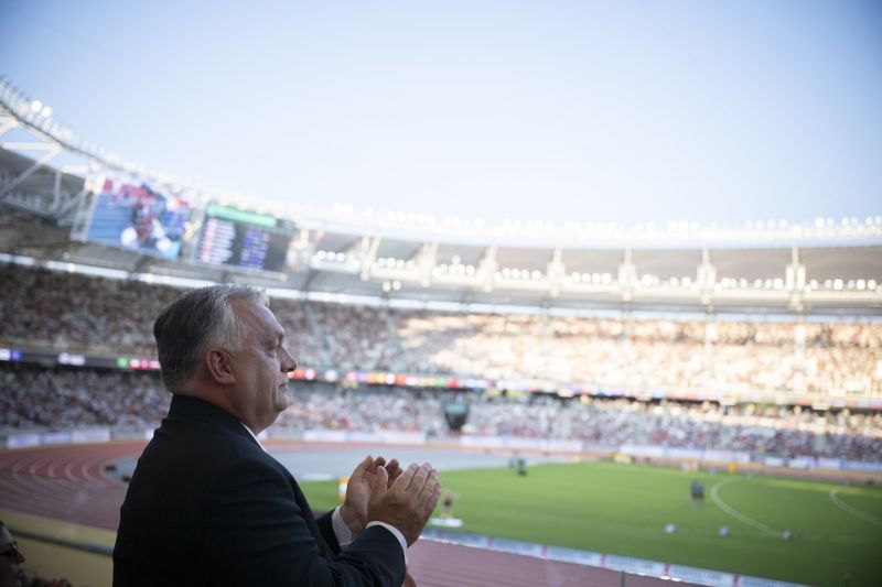 Orbán üzent a károgóknak: Az a károgás, hogy a sport csak a miniszterelnök hobbija, "az nem igaz"