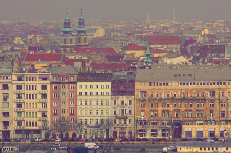 Erre elég az átlagfizetés: 20-30 évet is kell dolgozni egy átlagos budapesti lakás áráért
