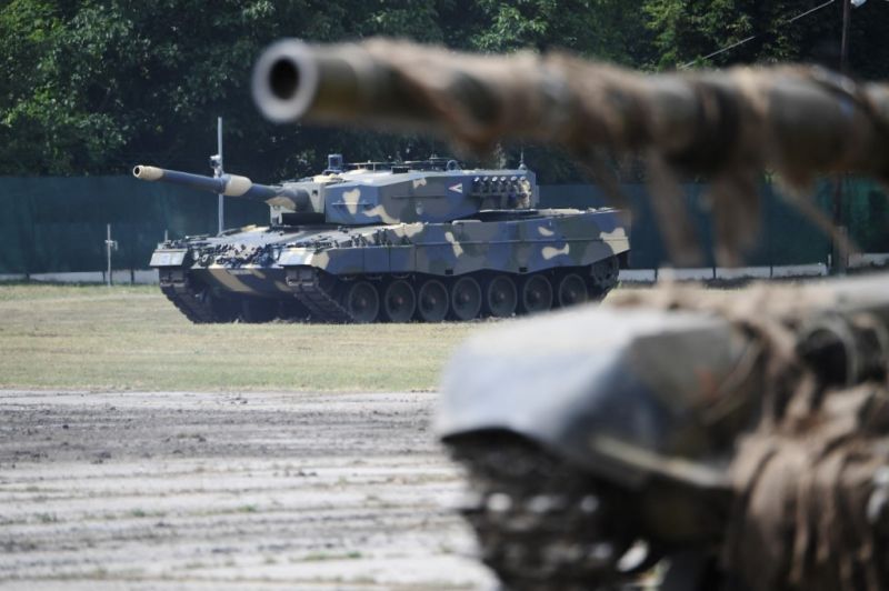 Megjött az első új német Leopard tank, ami már kifejezetten a magyaroknak készült – Képek
