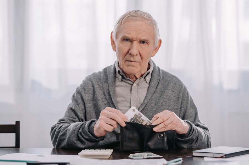 Szinte biztos, hogy pluszpénz üti a nyugdíjasok markát – Ekkora korrekcióra számíthatnak novemberben