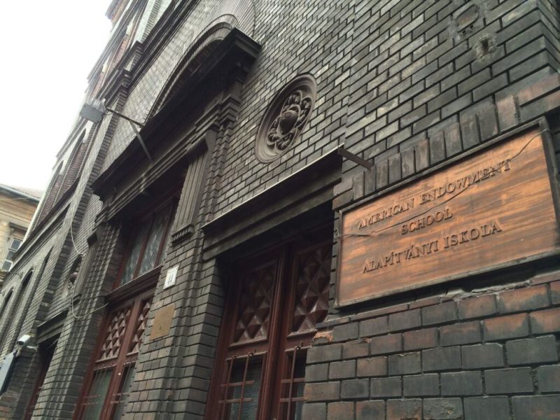 150 milliós számlatartozás és fiktív egyházi tagok miatt bezárják a Wesselényi utcai zsidó óvodát és általános iskolát