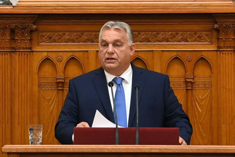 Agyonütheti Orbánék terveit az összeomló költségvetés