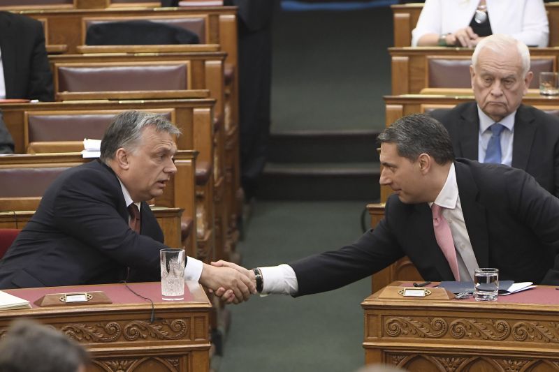 Az Orbán-kormány máris hozzányúlt a 2024-es költségvetéshez – Lázár János nem fog örülni
