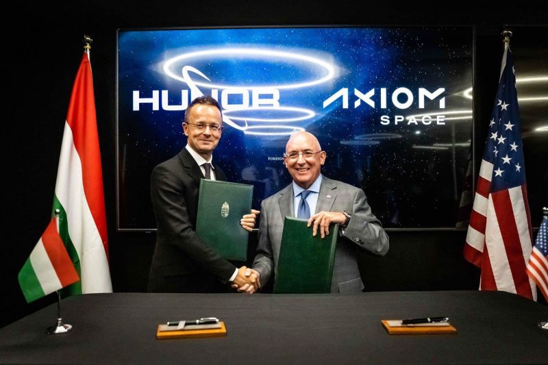 Magyar űrhajós misszió: 27 milliárdot csoportosítanak át a célra