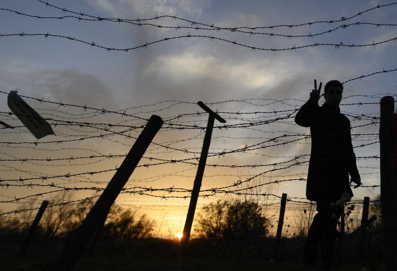 Ausztria is visszaállítja a szlovák határon az ellenőrzést