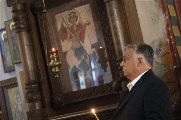 Megkezdődött Orbán Viktor hivatalos látogatása Georgiában