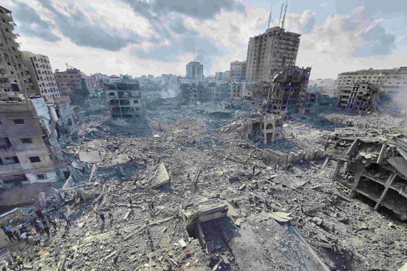 Izrael az évszázad legbrutálisabb bombázásával készül a Gázai övezet lerohanására