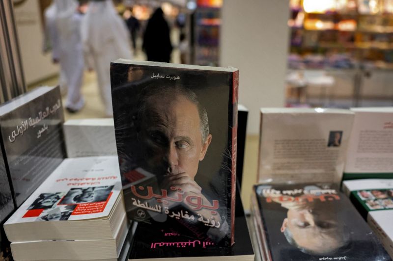 Leleplezték Putyin haverját, a német „titkosügynök újságírót”: vagyonokat kapott egy orosz oligarchától, hogy Putyinról írjon