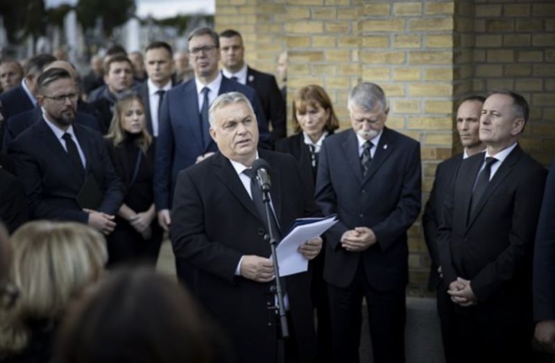 Orbán: Megtörten és zavartan állunk itt