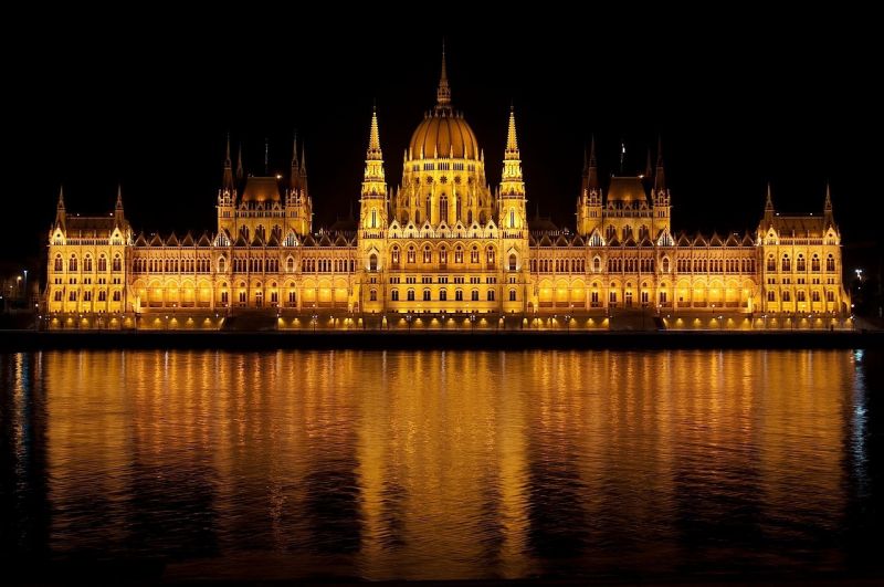 Az Orbán-kormány ma ismét módosítja az alaptörvényt