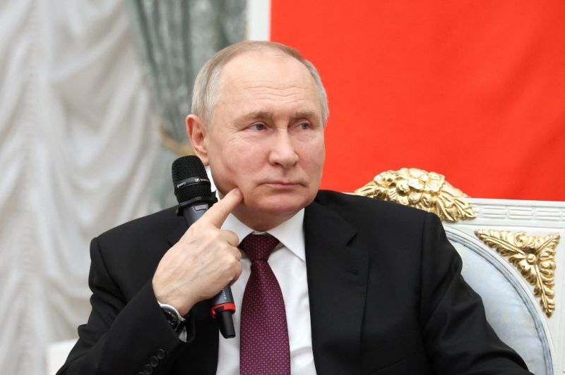 Kormánysajtó: az oroszok felsorakoztak Putyin mögött, az ukránok gyengülnek