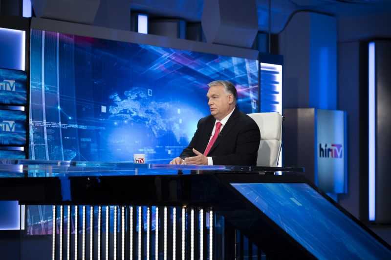 Az ukrán külügyminiszter szerint Orbán Viktor nem akadályozhatja meg, hogy Ukrajna pénzt kapjon