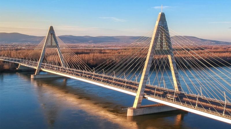 Hídvámmal kedveskedik nekünk az Újévre Orbán meg a kormánya