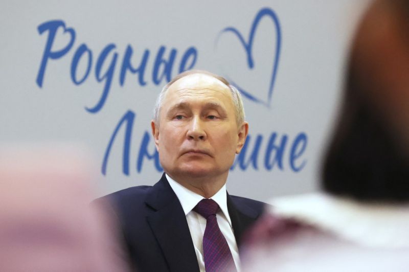 Vlagyimir Putyin alig bújtatott fenyegetést fogalmazott meg Moszkva ellenségeinek