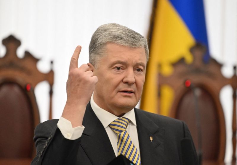 A kormány állítja:  nem fizetett közel 350 millió forintnyi ukrán hrivnyát Porosenkónak