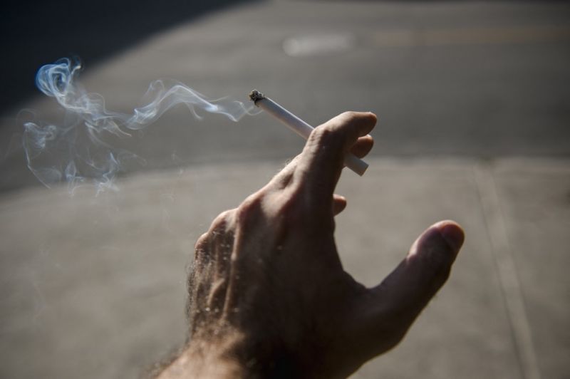 A kormány visszalépett a dohányzás szabályainak szigorításával kapcsolatban