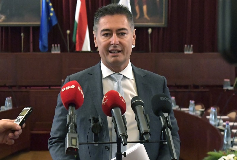 Horváth Csaba gyáva és a Fidesz érdekeit szolgálja? – Forrnak az indulatok az előválasztás miatt
