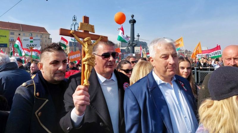 Fideszes erődemonstráció készül: több százezer embert vinne utcára a Békemenet szervezőbrigádja