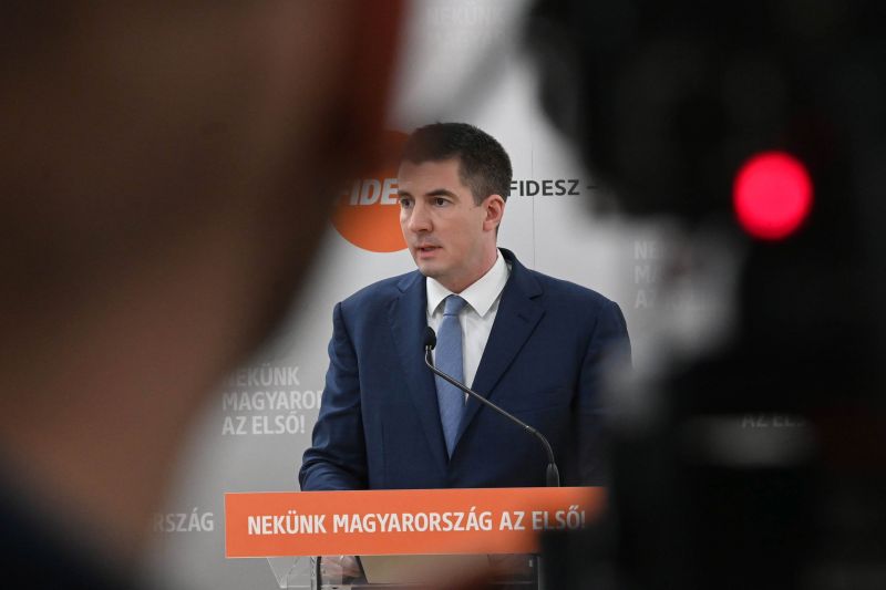 Felpörgette az elnökváltást a Fidesz, Kocsis Máté soron kívül összehívta a parlamenti házbizottságot