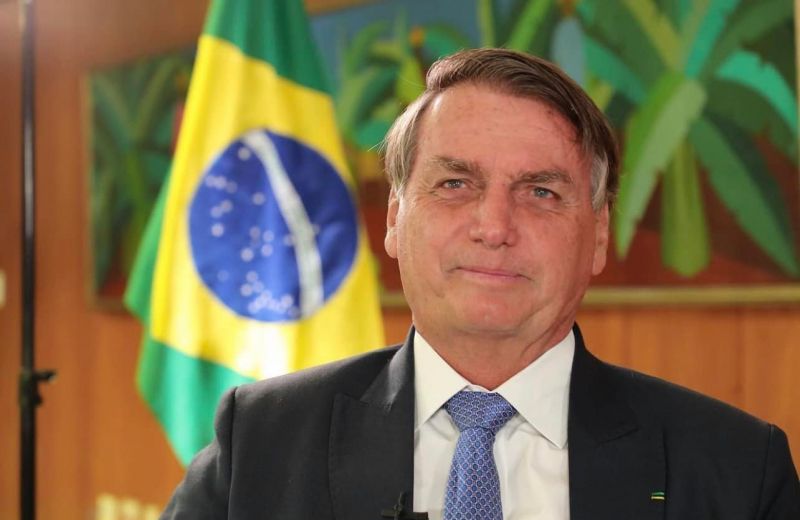 Lebuktatták Orbánékat, hogy a követségen bújtatták a bukott brazil elnököt, Bolsonarót – Erre "hálából" kirúgták őket