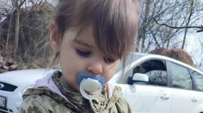 Hallgat a kis Danka Ilics gyilkosa – Még mindig keresik a kétéves kislány holttestét
