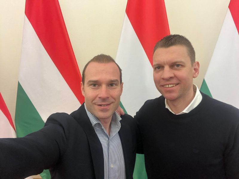 Kirúgták Hollik Istvánt, Menczer Tamás váltja a Fidesz-KDNP kommunikációs igazgatójának székében – Jól jártunk a cserével?