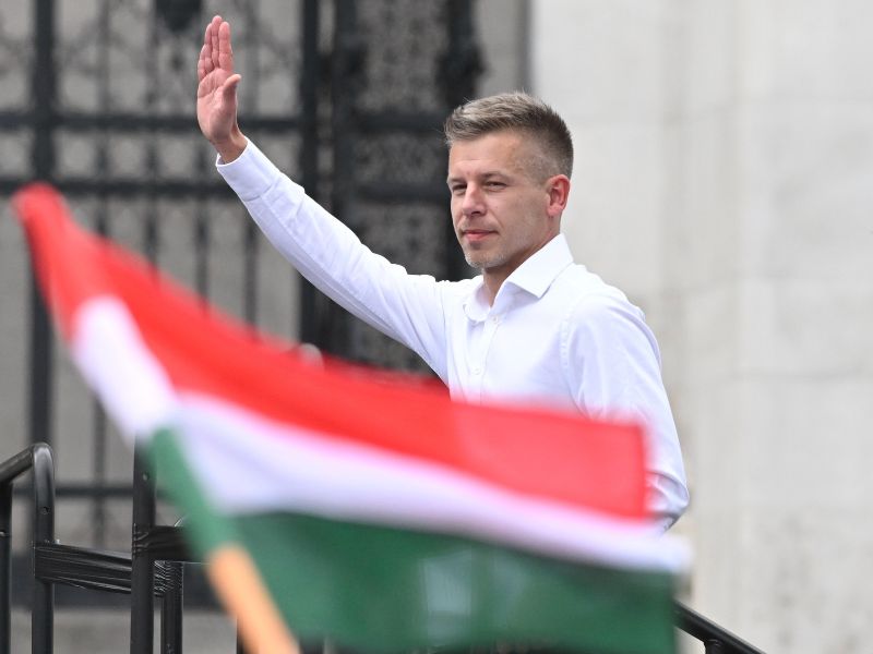 Magyar Péter barátnője: "A gyerekem azt várja, hogy mikor lesz miniszterelnök Péter"