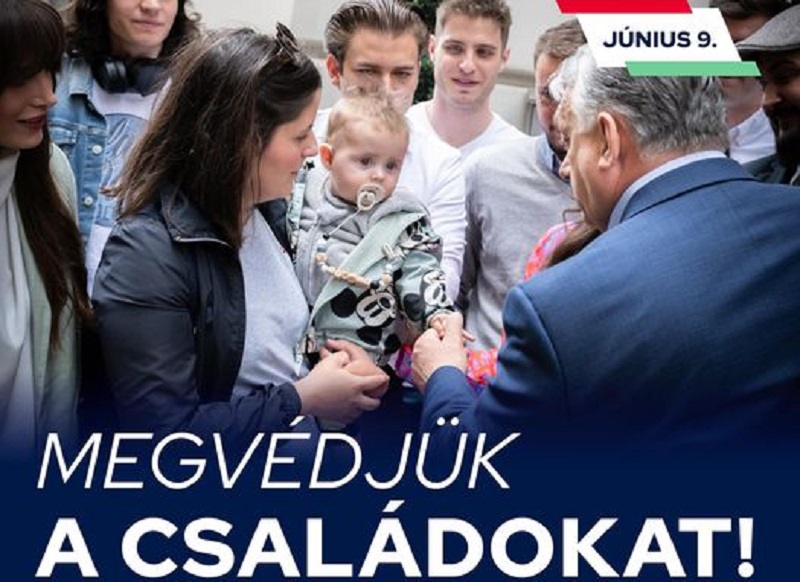 Már megint kisgyerekkel kampányol Orbán Viktor – Erre nem terjed ki a gyermekvédelmi törvény?
