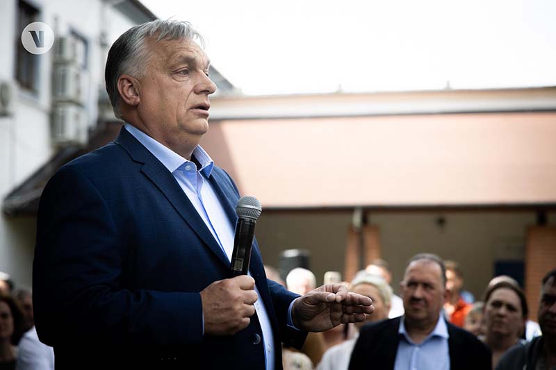 Fiatal srácokkal izmozik Orbán Viktor – Szabolcsban fitogtatta az erejét